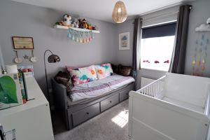 BEDROOM- click for photo gallery